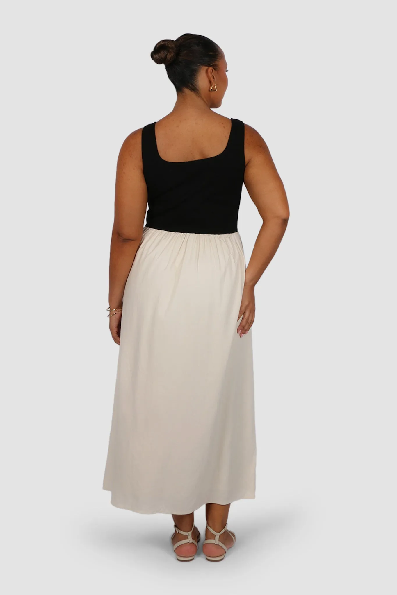 MYRA DRESS NEUTRAL/BLACK