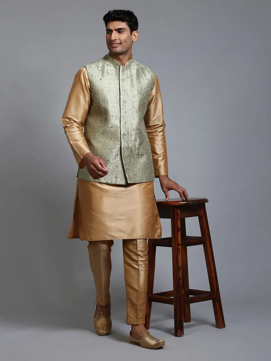 VASTRAMAY Men's Mehndi Green Mirror Jacket Kurta